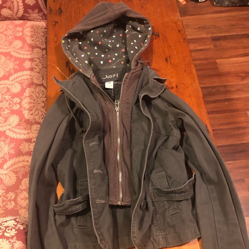 Lightweight gray jacket, hood with hearts 💕